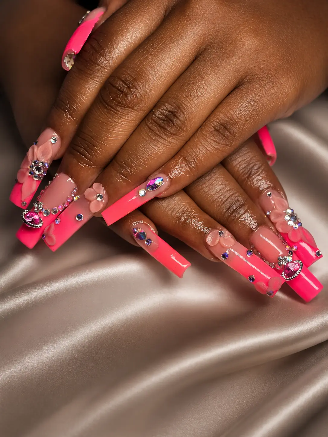 Custom press-on nail design 11