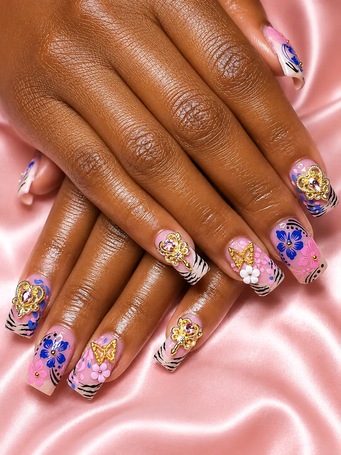 Custom press-on nail design 18