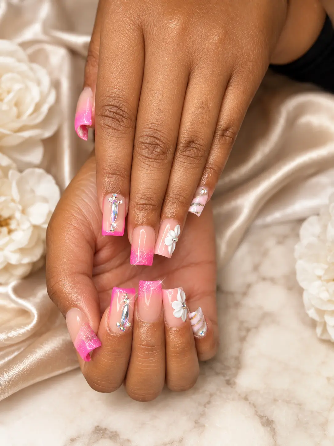 Custom press-on nail design 19